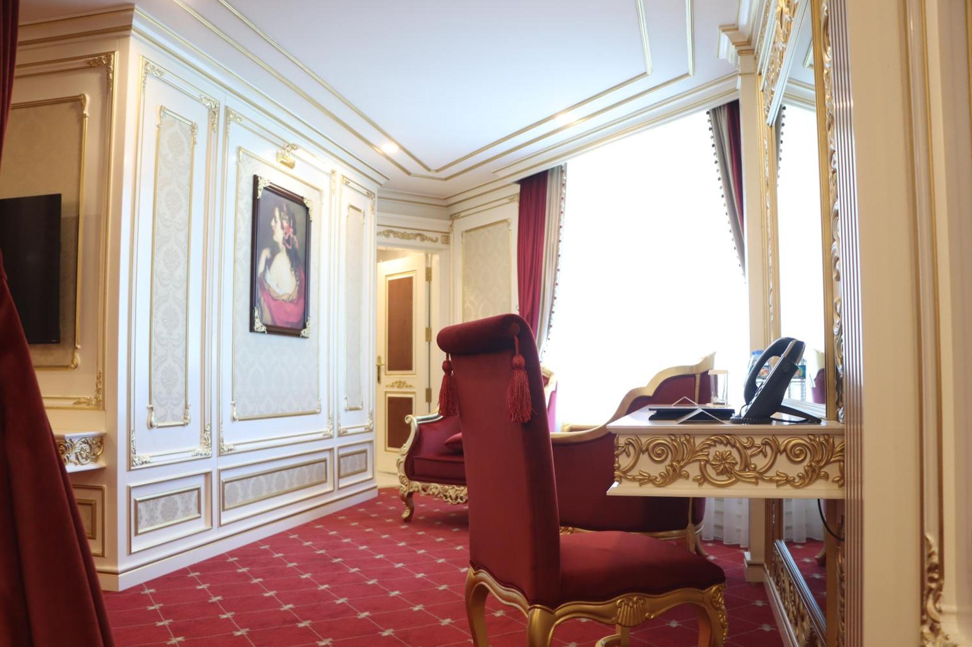 Cristal Erbil Hotel מראה חיצוני תמונה A suite at the hotel