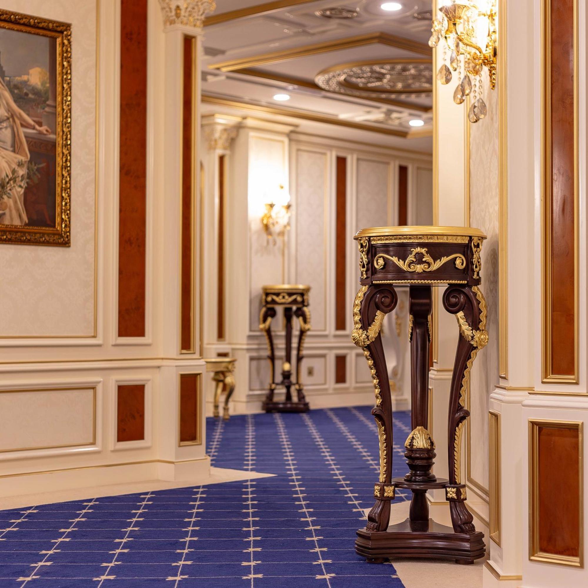 Cristal Erbil Hotel מראה חיצוני תמונה The interior of the hotel