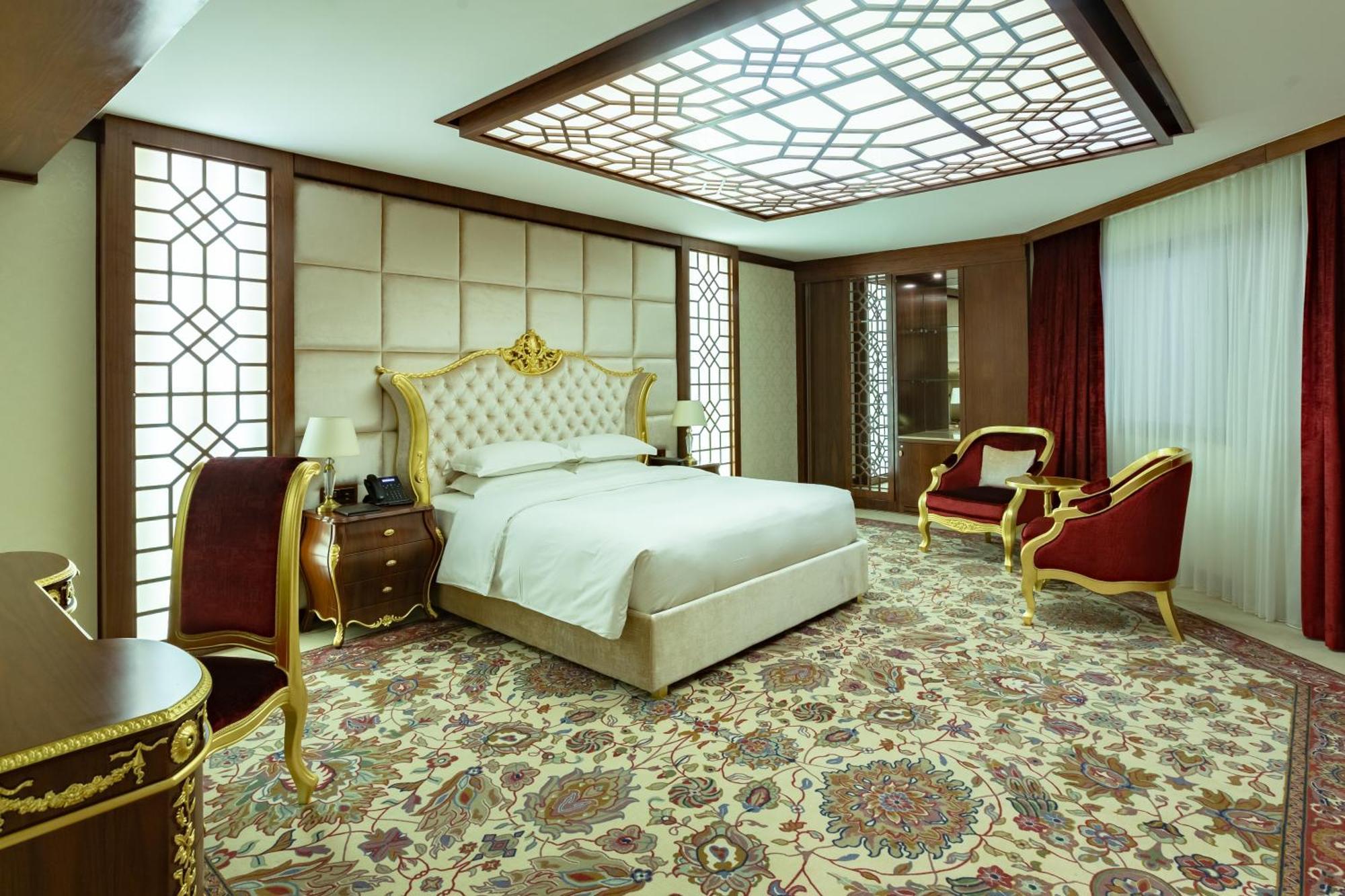 Cristal Erbil Hotel מראה חיצוני תמונה A bedroom in the hotel